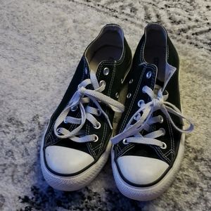 Black low top Converse